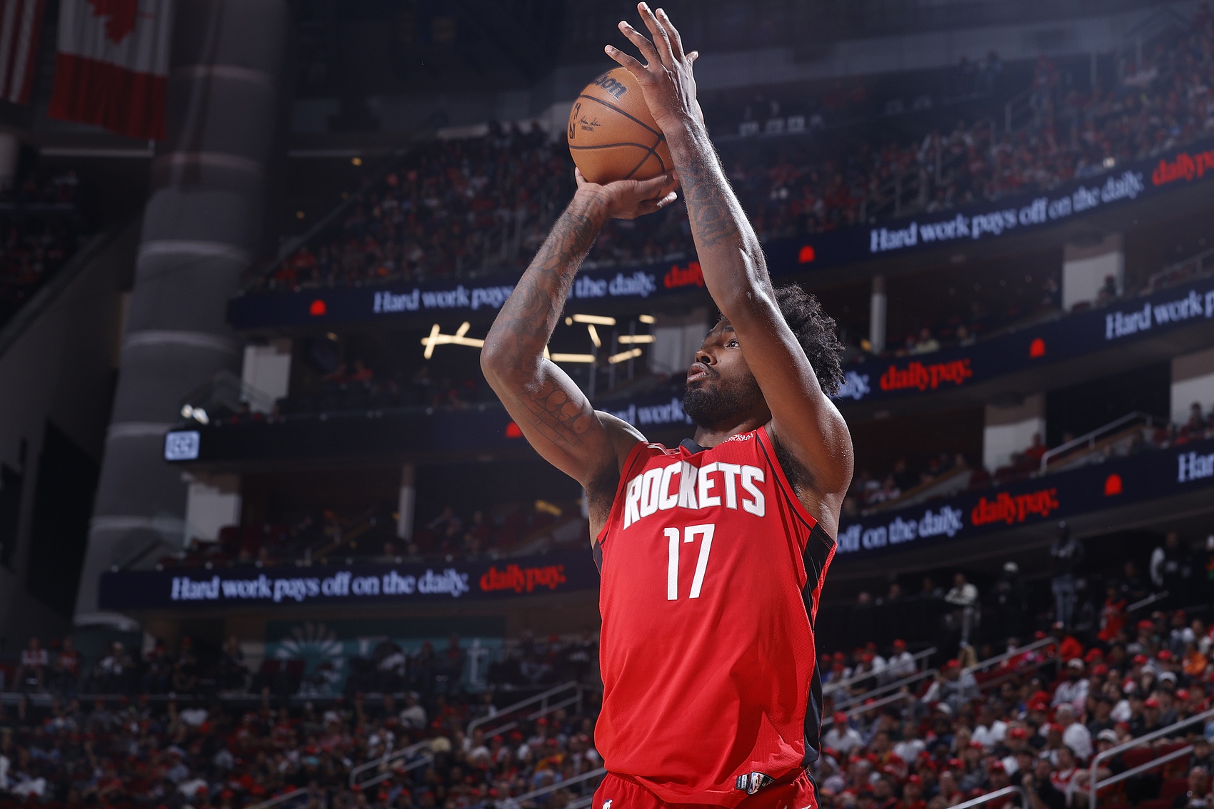 半岛体育APP-不会投篮了？伊森过去59次三分出手仅命中11球 命中率18.6%